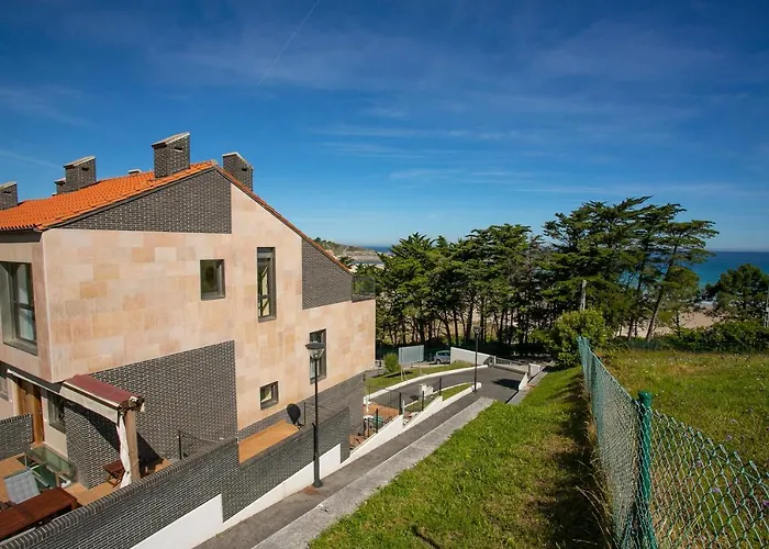 El Velero De Cantabria San Vicente De La Barquera